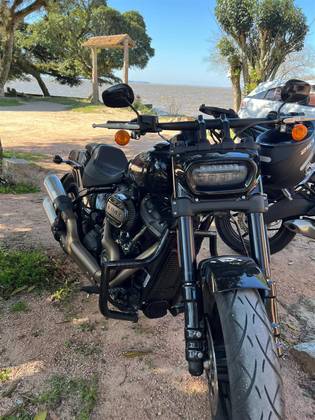 HARLEY-DAVIDSON SOFTAIL FAT BOB 114 